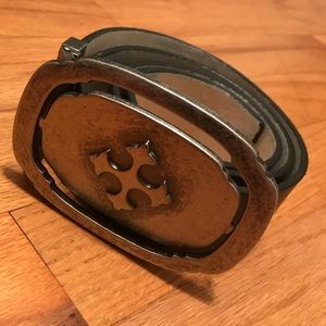 Awesome reversible belt buckle and belt!!!